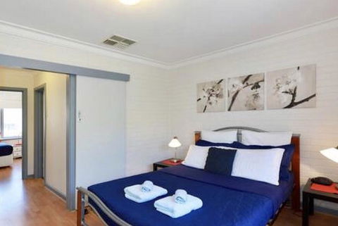 3 Oceans Apartments - Scarborough - Stayed 2