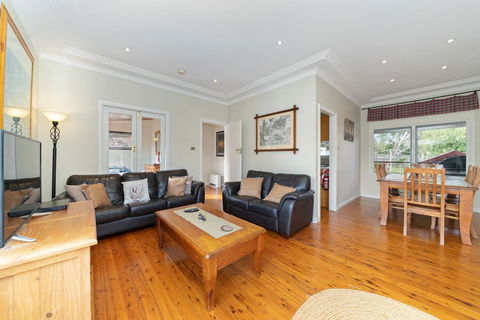3 Sisters Blue Mountains Cottage - Stayed 1