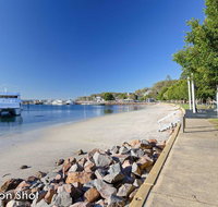 3 Tomaree Street - cute 4 bedroom house with aircon in the heart of town - Stayed