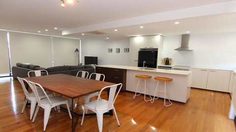 3/26 West Street-CBD Location! - Stayed 2
