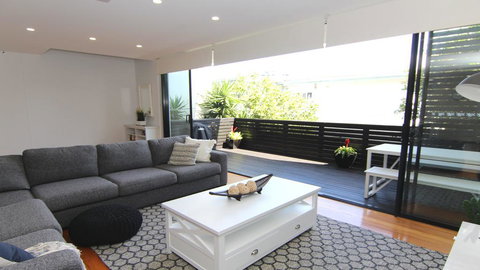 3/26 West Street-CBD Location! - Stayed 3