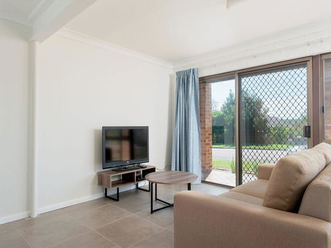 31 Kerrigan St - Large Home With Water Views & Boat Parking - Stayed 3