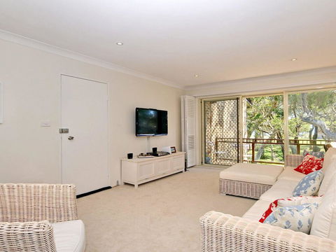 32 'Bay Parklands', 2 Gowrie Avenue - Fantastic Unit With Air Conditioning, Pool, Tennis Court & Spa - Stayed 1