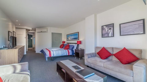 344 The Waves, Cowes - Stayed 3