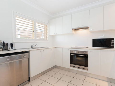 356 ' Oaks Pacific Blue', 265 Sandy Point Rd - Air Conditioned, Direct Pool Access And Suited For Disability - Stayed 3