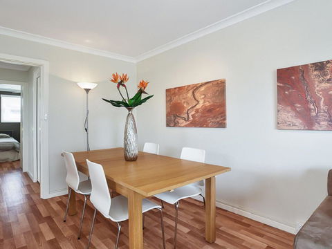 4 'Sebastapol' 66 Thurlow Avenue - Great Little Unit - Stayed 2