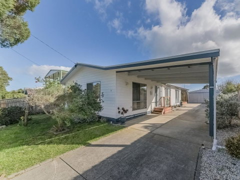 4 Lansell Road, Cowes - Stayed 2