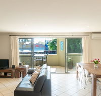 4/4 On First - Stayed