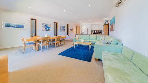 4/4 The Esplanade, Cowes - Cscape - Stayed 3