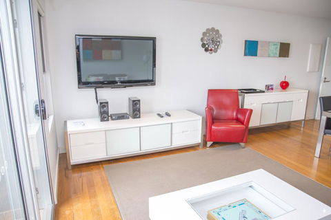 5 Knots Metung - Stayed 1