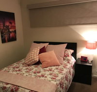 5 Star Room with own Bathroom - Singles Couples Families or Executives