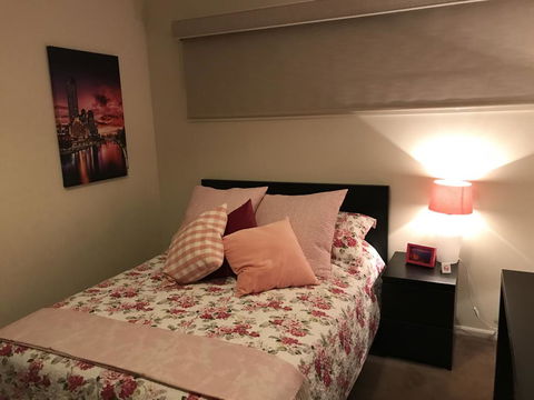 5 Star Room With Own Bathroom - Singles, Couples, Families Or Executives - Stays Accommodation 0