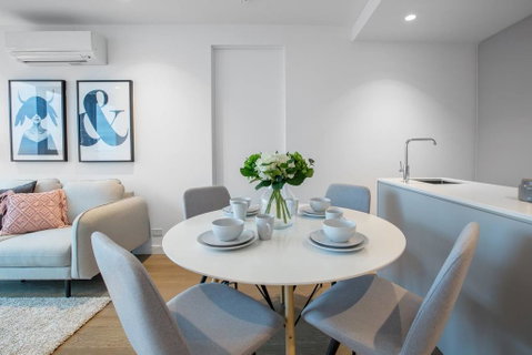 51, ModernGallery@3Bd2Bth Lv73, Free Tram, Mel CBD - Stayed 2