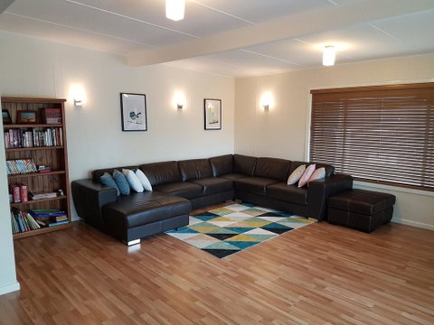 53 Honeysuckle Grove - Stayed 3