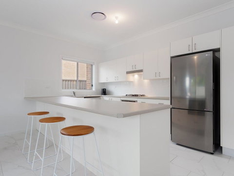 5B BENT STREET - LARGE HOUSE WITH DUCTED AIR CON, WIFI & FOXTEL - Stayed 2