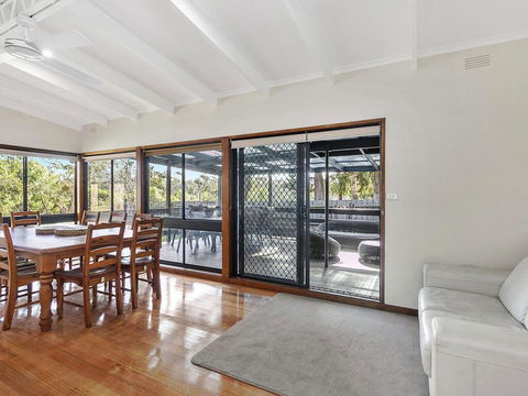 62 BINGLEY PARADE RIVERSEA HOUSE - Stayed 1