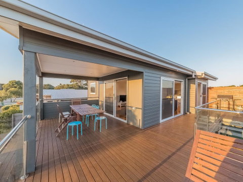 7 Boardwalk Boulevard, Cowes - Stayed 1