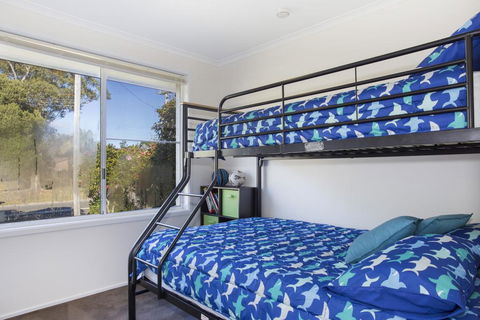 77 Lake Entrance Rd - Waterfront Wonder - Stayed 1