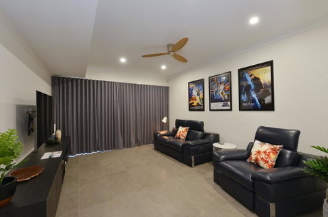 89 @ The Edge - Stayed 1