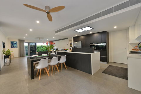 89 @ The Edge - Stayed 3