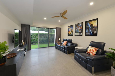 89 @ The Edge - Stayed 2