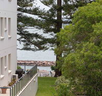 9 'Bronte Court' 17 Magnus Street - renovated unit with filtered views  pool - Stayed