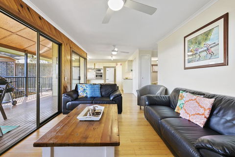9 Merinda Crescent - Stayed 1