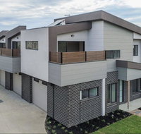 A brand new private townhouse - Stays Accommodation