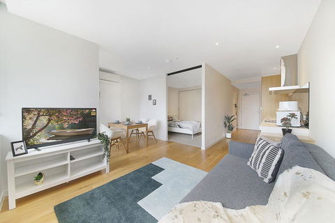 A Spacious & Modern Home Next To Southern Cross - Stayed 2