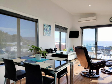 A1ViewBicheno Appartment - Stayed 2