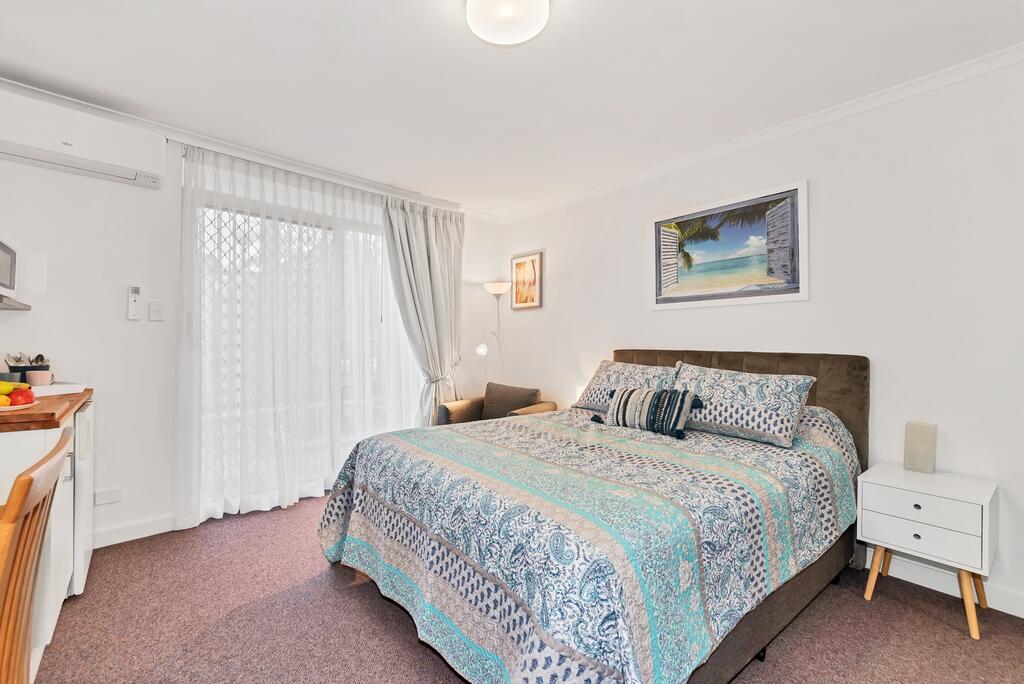 Madora Bay WA Stays Accommodation