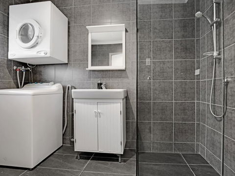 Adelaide Holiday Homes - Stayed 3