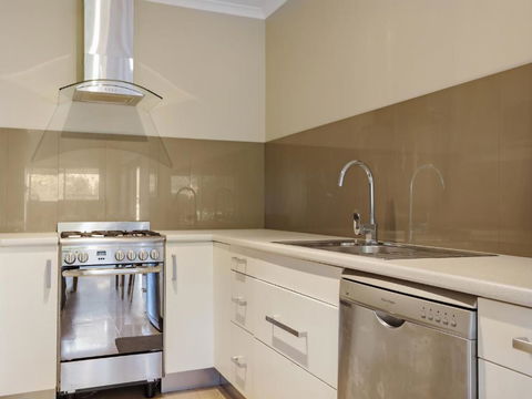 Eagle Heights Holiday Units - Stayed 3