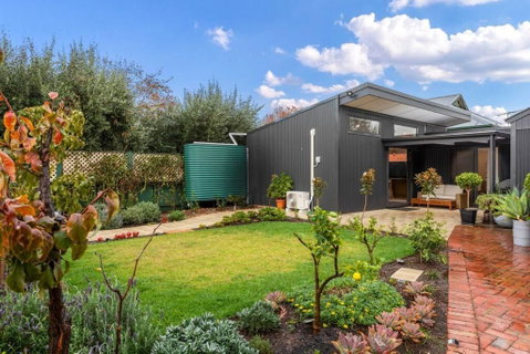 EcoBee Studio In Garden Serenity - Stayed 1