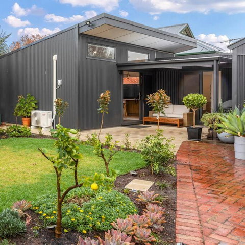 EcoBee Studio In Garden Serenity - Stayed 3