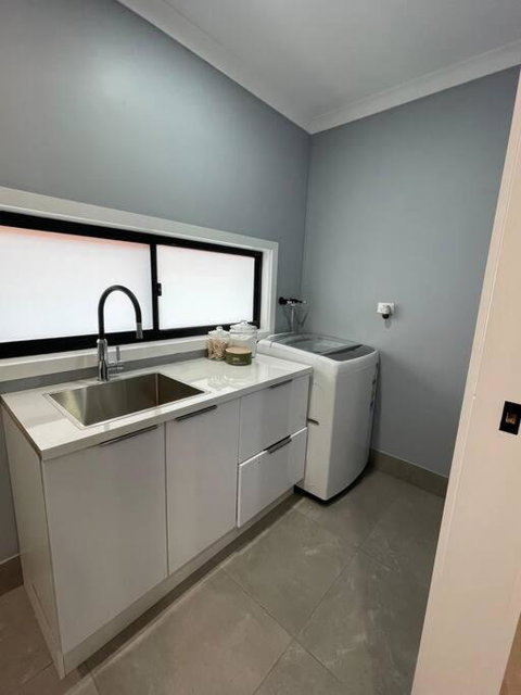 Entire Home In CBD Location - Stayed 2