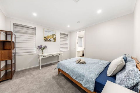 Entire Luxury House In Wantirna South - Stayed 2