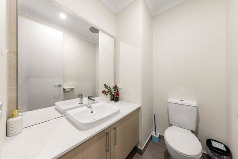 Entire Luxury House In Wantirna South - Stayed 4