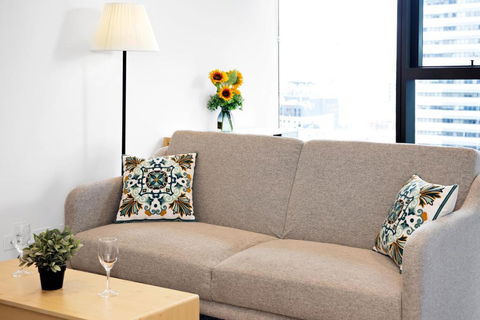 EPORO Tower Modern Apartments Melbourne Central CBD - Stayed 2