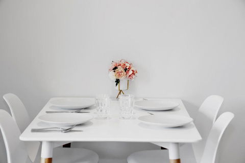EPORO Tower Modern Apartments Melbourne Central CBD - Stayed 4