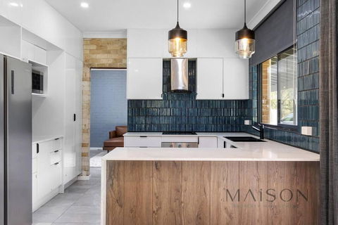 Family Getaway In Salt Ash - Stays Accommodation 0