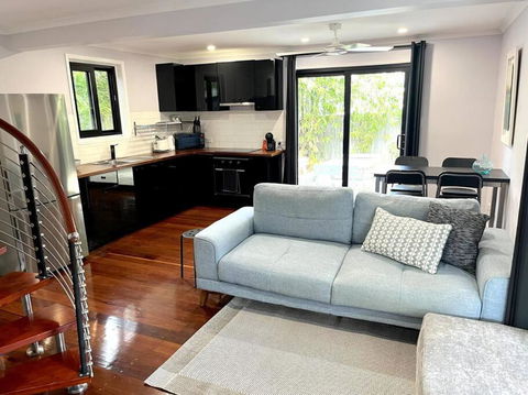 Gabba Central Lofthouse Sleeps5 Pets - Stayed 4
