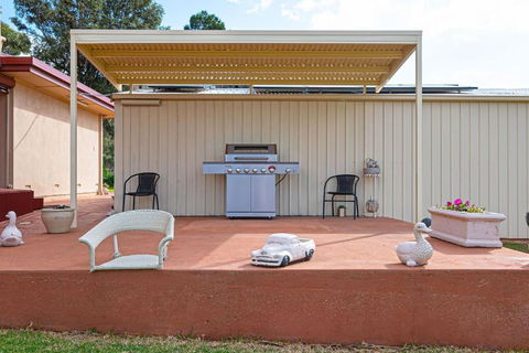 Goldfields View - Stays Accommodation 3