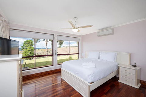 Goldfields View - Stays Accommodation 1