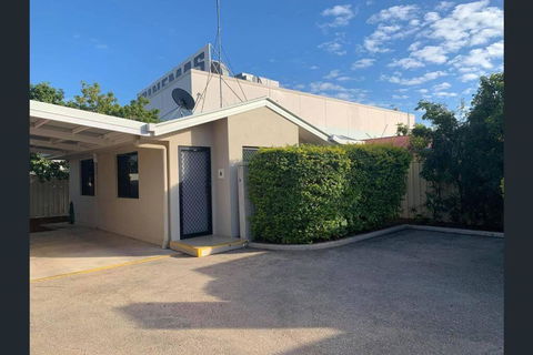 Fully Furnished Modern Unit In Centre Of City - Stayed 2