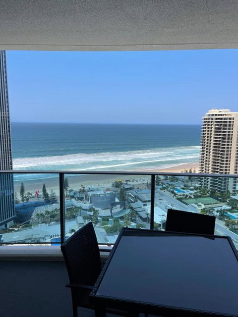 H Luxury Apartment At Surfers Paradise High Floor - Stayed 3