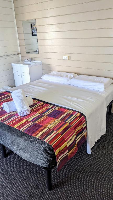 GRAND CENTRAL HOTEL PROSERPINE - Stayed 0