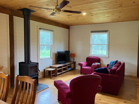 Grannies Lane Cottage - Stays Accommodation 2