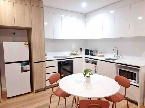 Gungahlin Center-1 Bedroom New Stylish Unit - Stayed 2