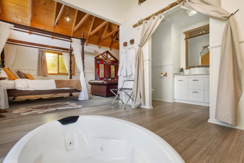 Harem Cottage Gembrook - Spa Bath & Wood Fireplace - Stayed 2